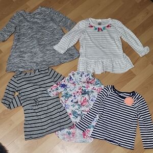 Old Navy Gray Patterned Top